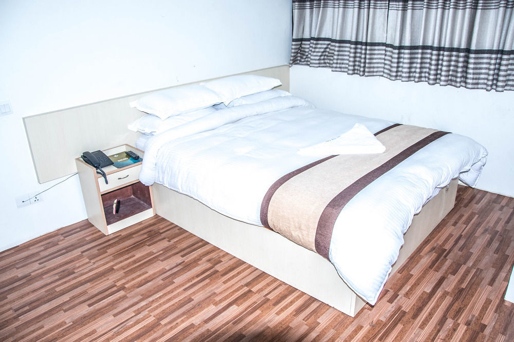 Oyo 123 Hotel Prince Plaza Κατμαντού Εξωτερικό φωτογραφία