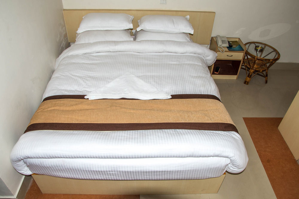 Oyo 123 Hotel Prince Plaza Κατμαντού Εξωτερικό φωτογραφία