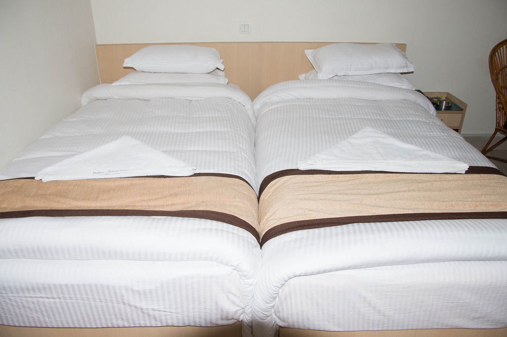 Oyo 123 Hotel Prince Plaza Κατμαντού Εξωτερικό φωτογραφία